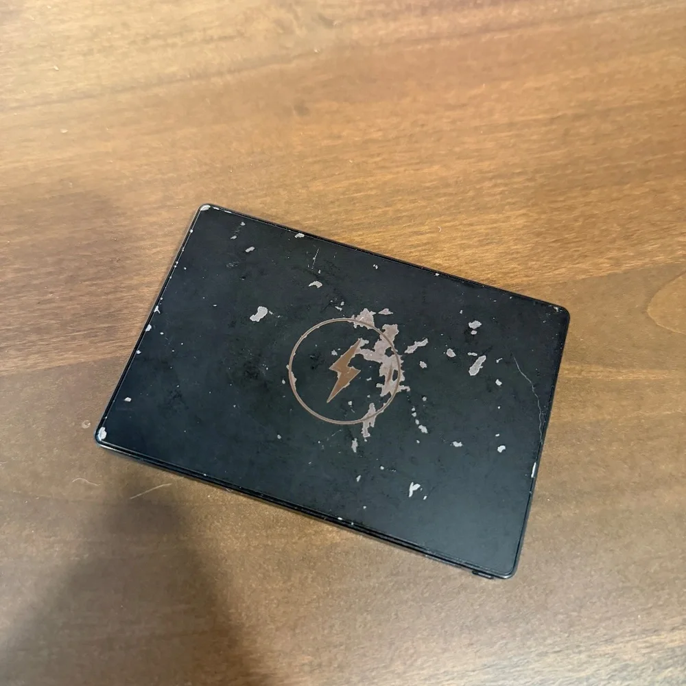 Clutch Phone Battery Charger